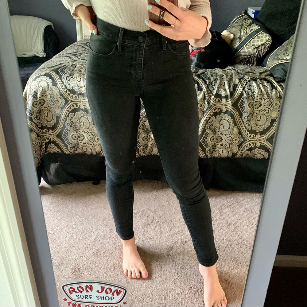 Levi Black Mid-Rise Shaping Skinny Jean